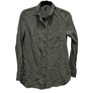Old Navy Green Button-Up Blouse Women’s Medium